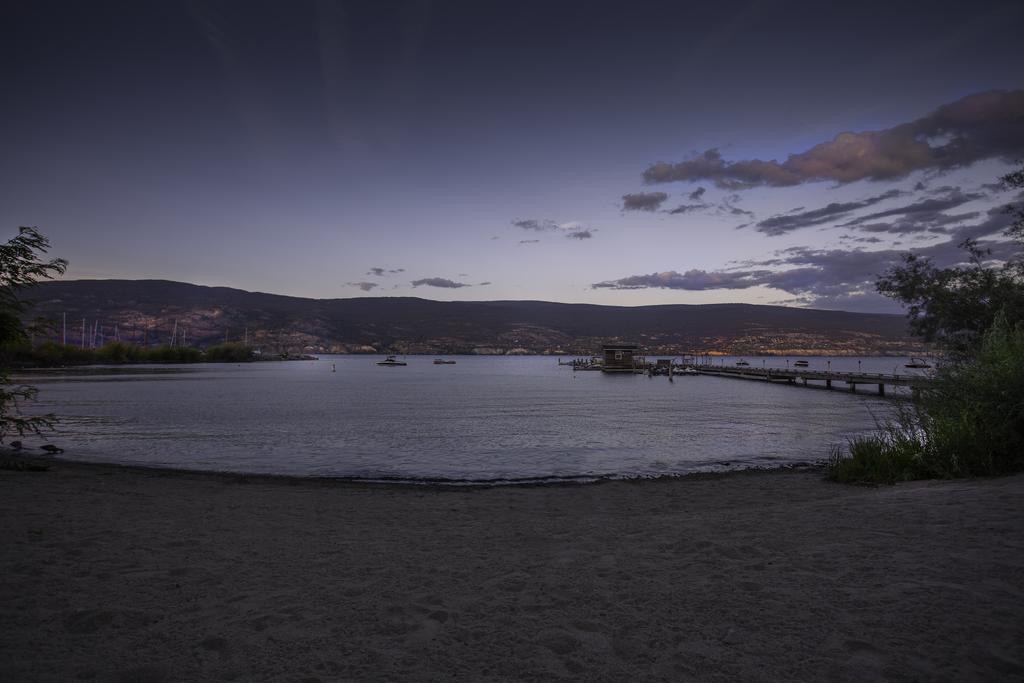 Summerland Waterfront Resort & Spa Exterior foto
